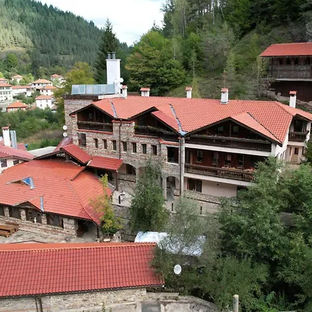 Üdülőközpont Izvorat - изворът *